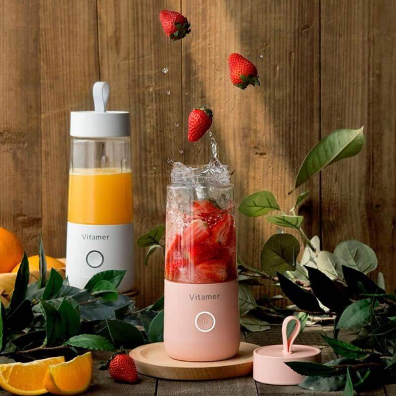 USB rechargeable mini blender – making fresh juice in seconds