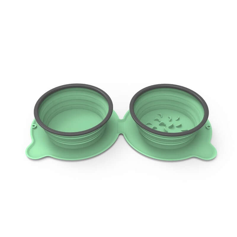 Portable Foldable Silicone Pet Bowls.