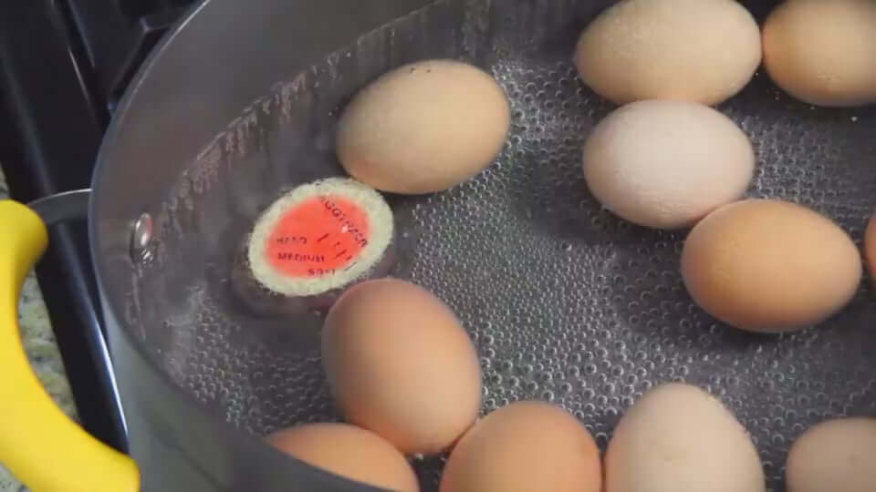 Temperature-Sensitive Egg Timer – No More Guessing!