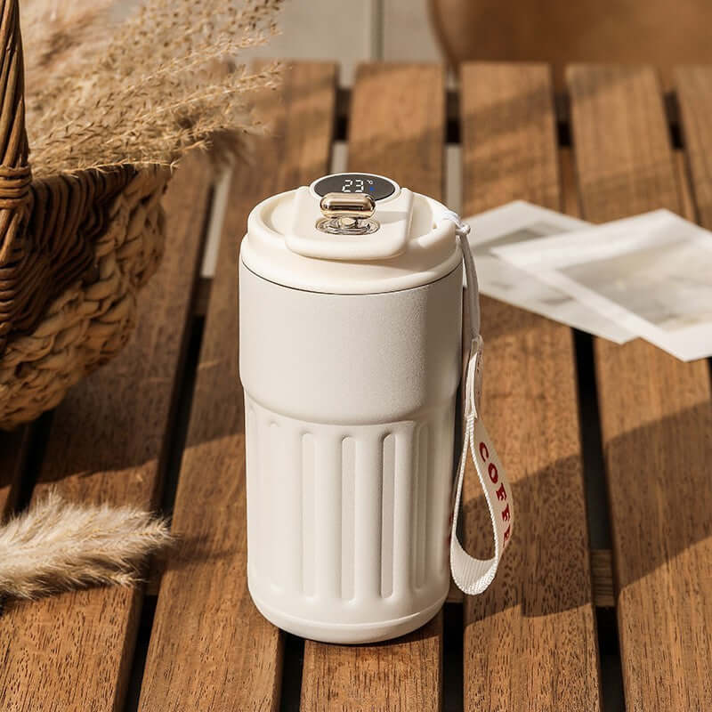 White Smart Coffee Mug – Hot & Cold Thermal Cup 450ml